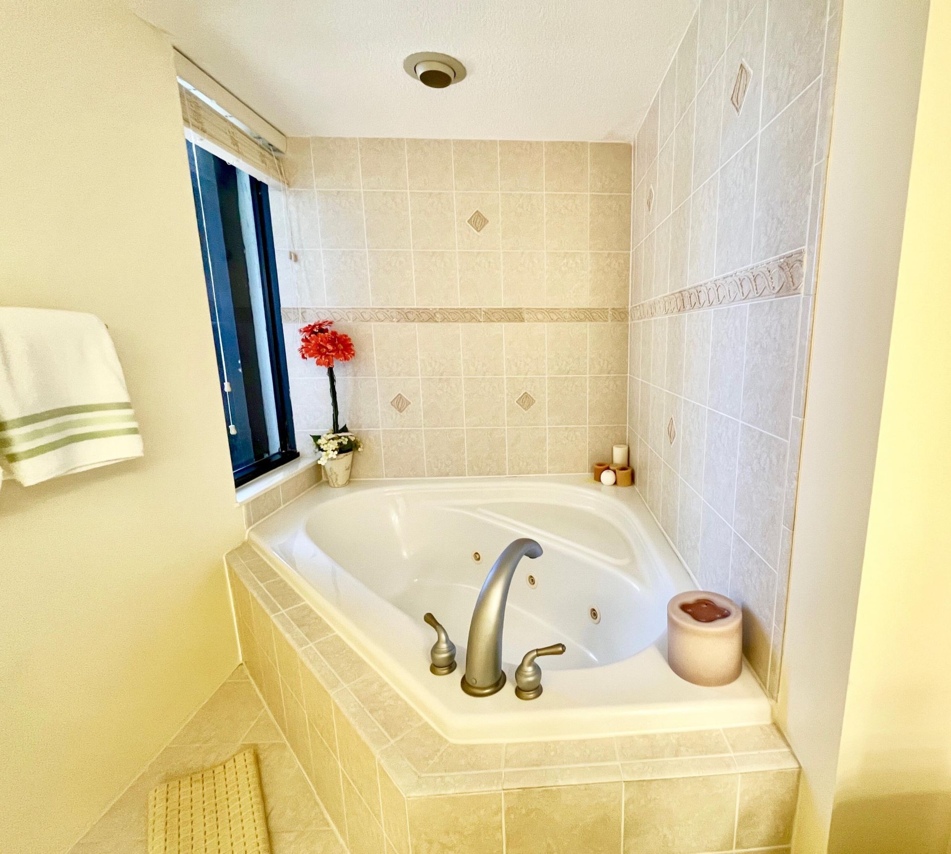 4000 N Ocean Drive, Unit 902, Singer Island, FL 33404 Photo