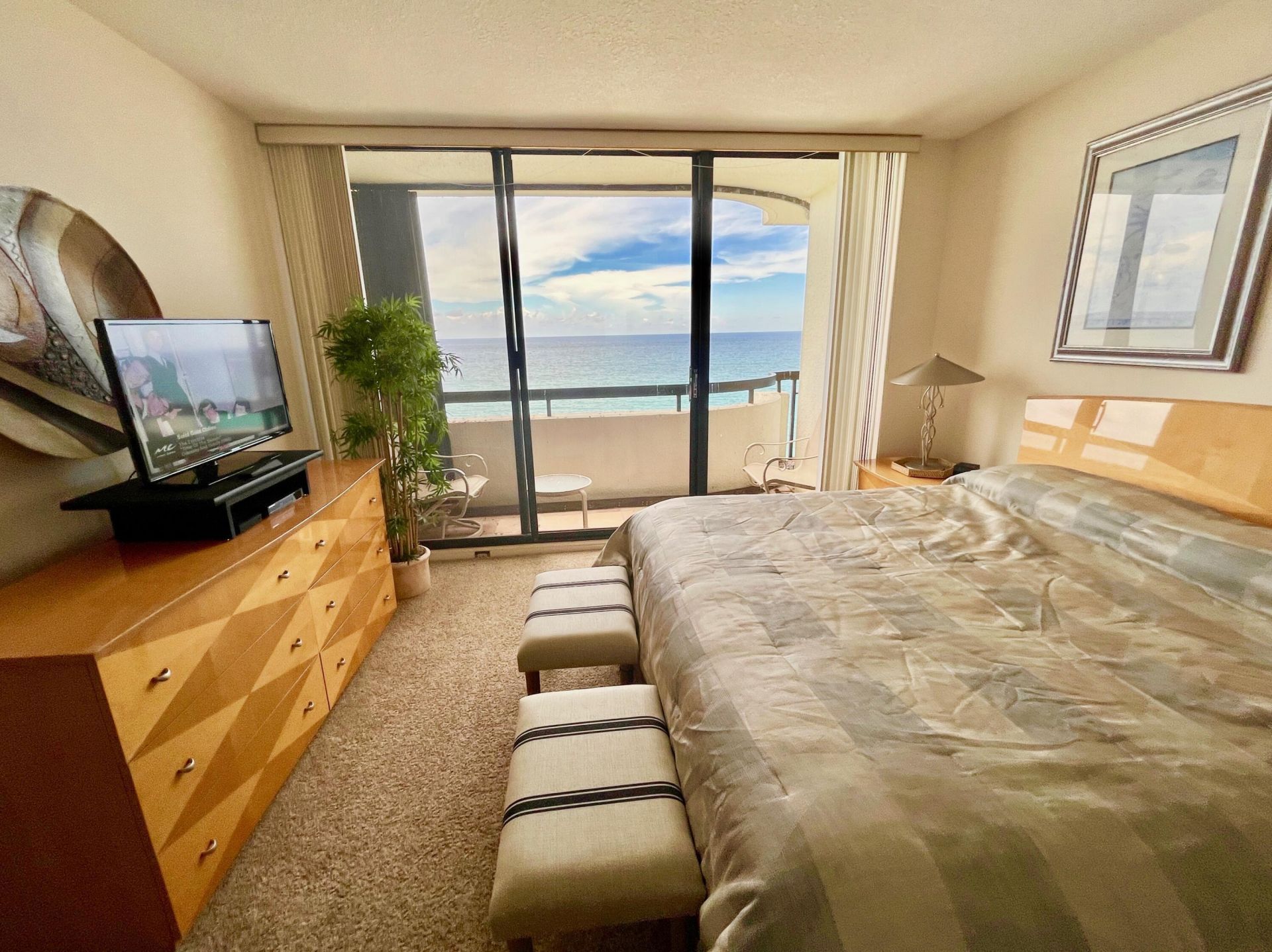 4000 N Ocean Drive, Unit 902, Singer Island, FL 33404 Photo
