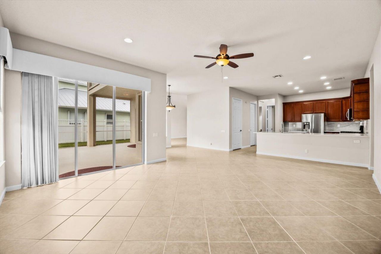 206 Magnolia Lakes Boulevard, Port Saint Lucie, FL 34986 Photo