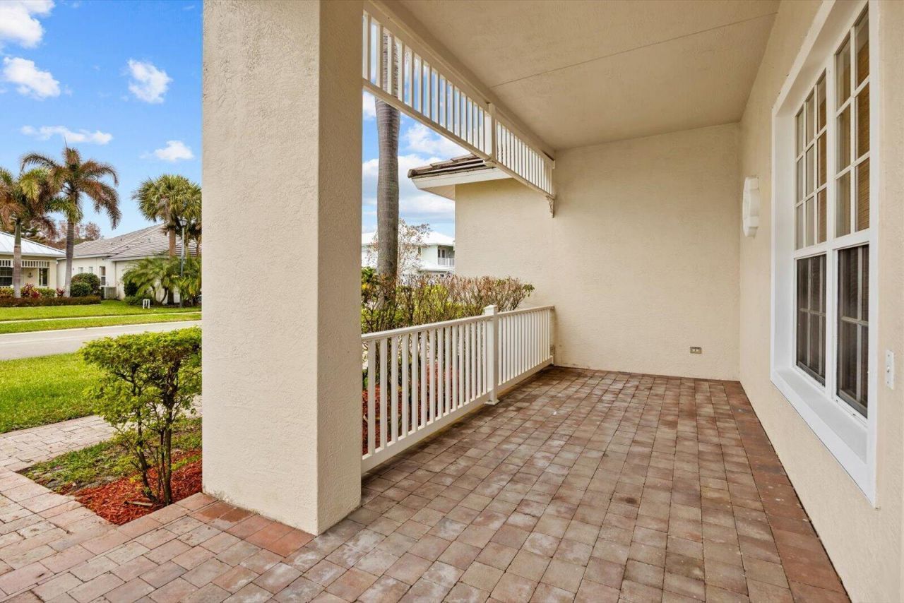 206 Magnolia Lakes Boulevard, Port Saint Lucie, FL 34986 Photo