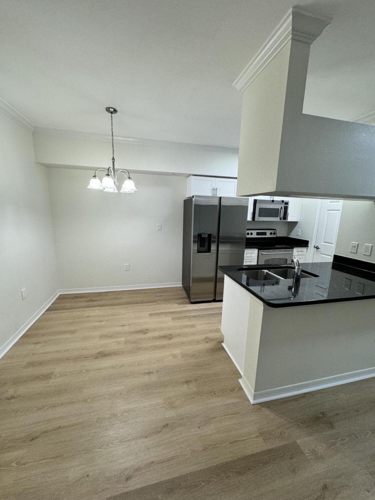 6475 Emerald Dunes Drive, Unit 107, West Palm Beach, FL 33411 Photo