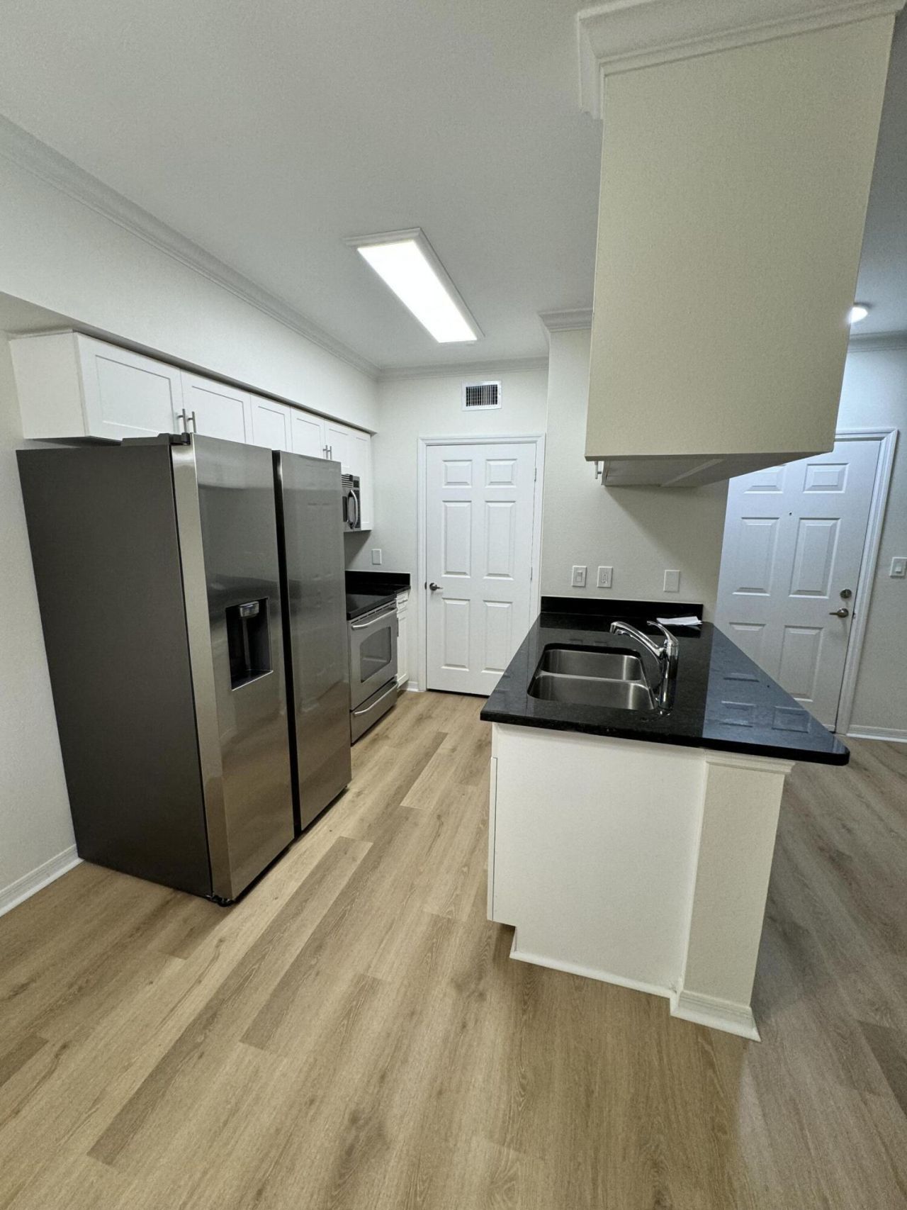 6475 Emerald Dunes Drive, Unit 107, West Palm Beach, FL 33411 Photo