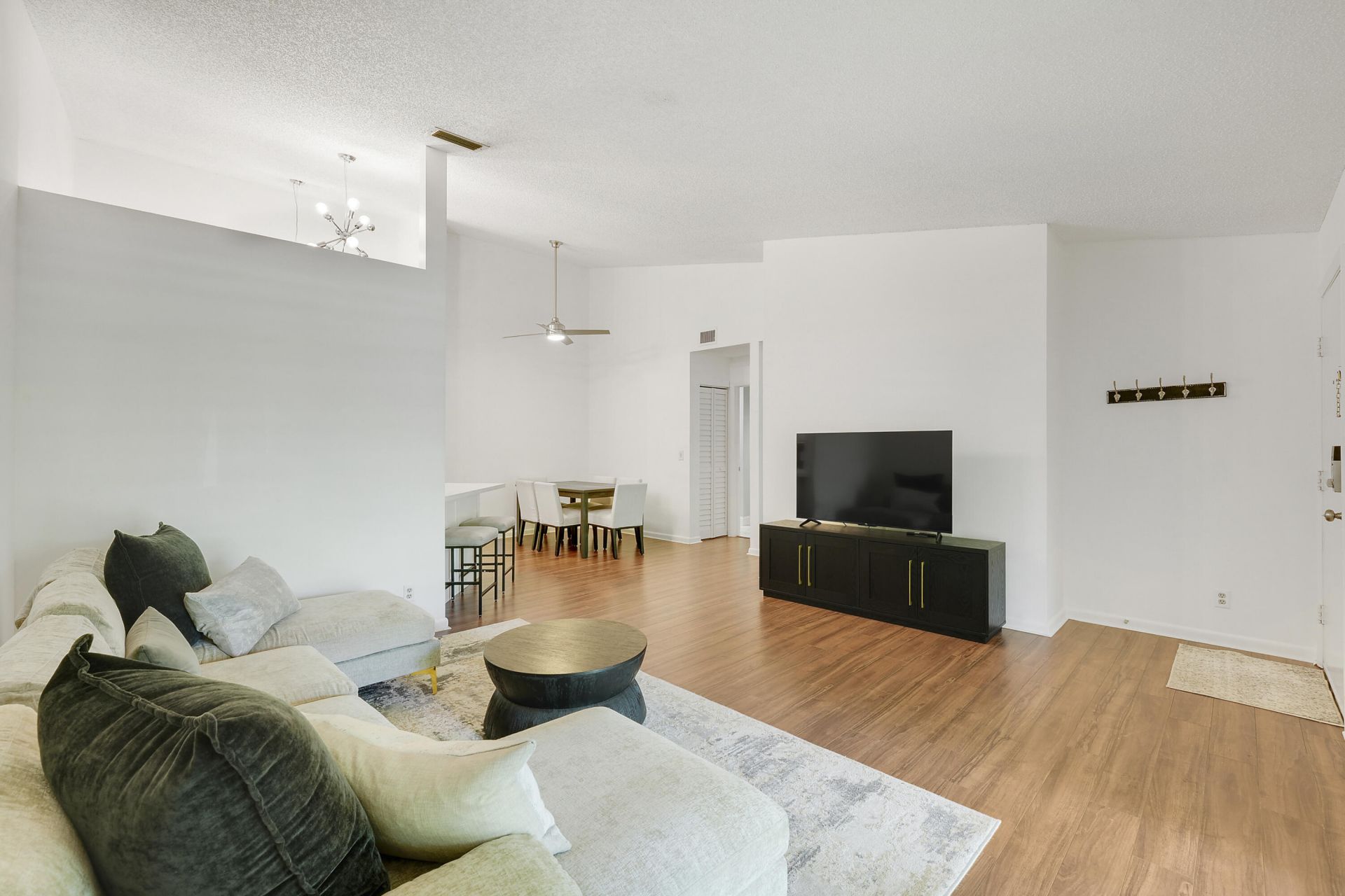 6520 Chasewood Drive, Unit Apt G, Jupiter, FL 33458 Photo