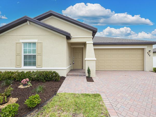 988 Bent Creek Drive, Fort Pierce, FL 34947