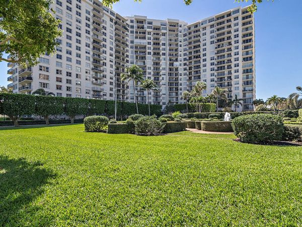1801 S Flagler Drive, Unit 707, West Palm Beach, FL 33401