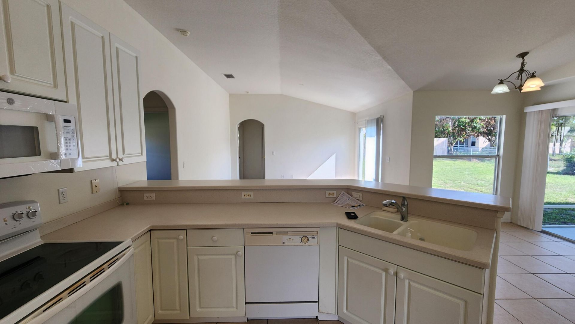 474 SW Namoit Place, Port Saint Lucie, FL 34953 Photo