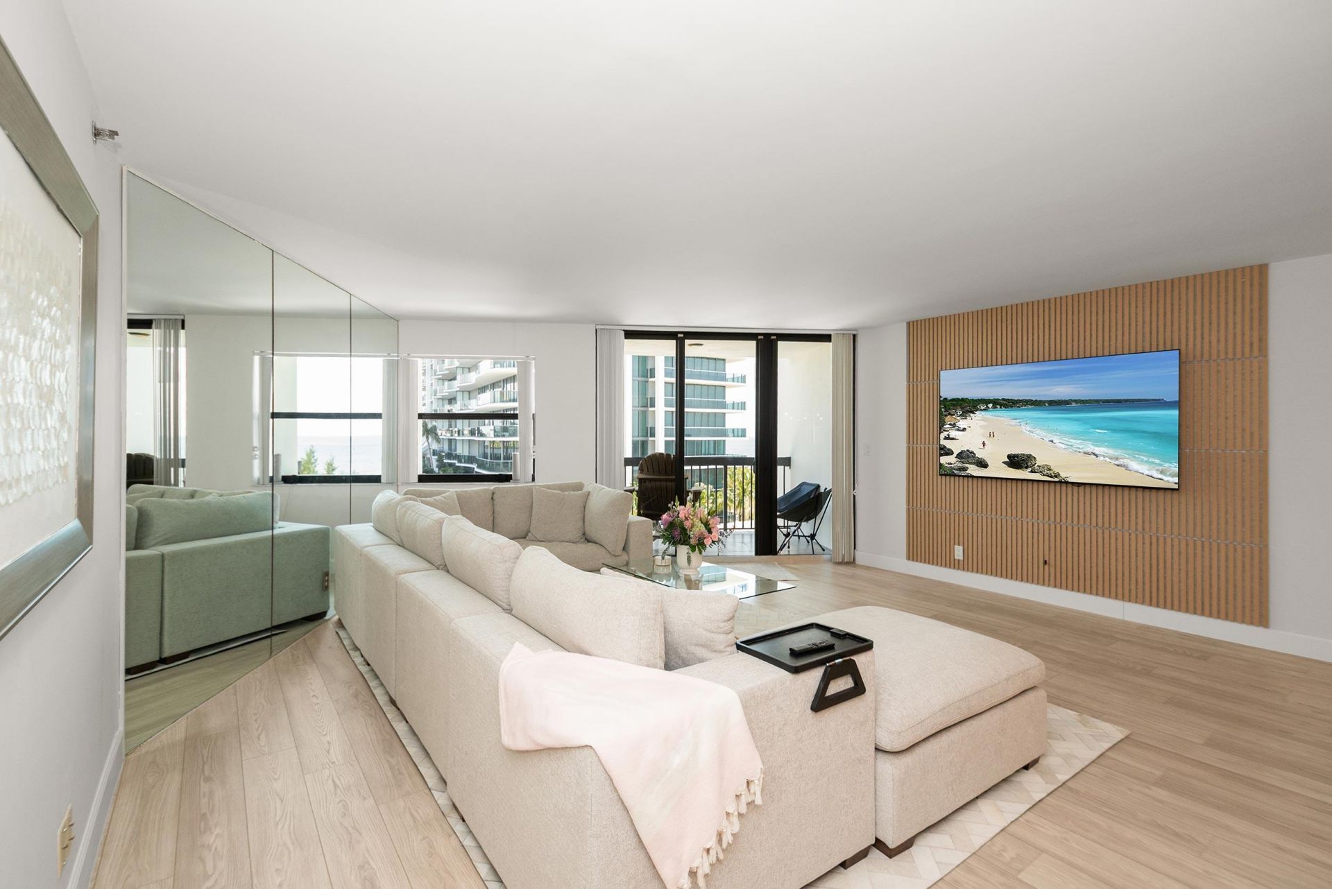 812 N Ocean Boulevard, Unit 503, Pompano Beach, FL 33062 Photo
