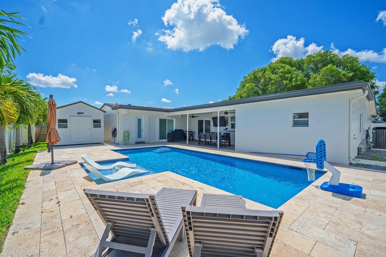 8651 NW 18th Street, Pembroke Pines, FL 33024 Photo