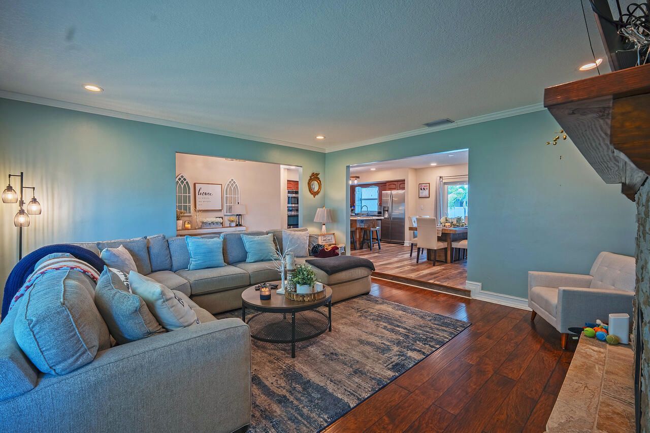 8651 NW 18th Street, Pembroke Pines, FL 33024 Photo
