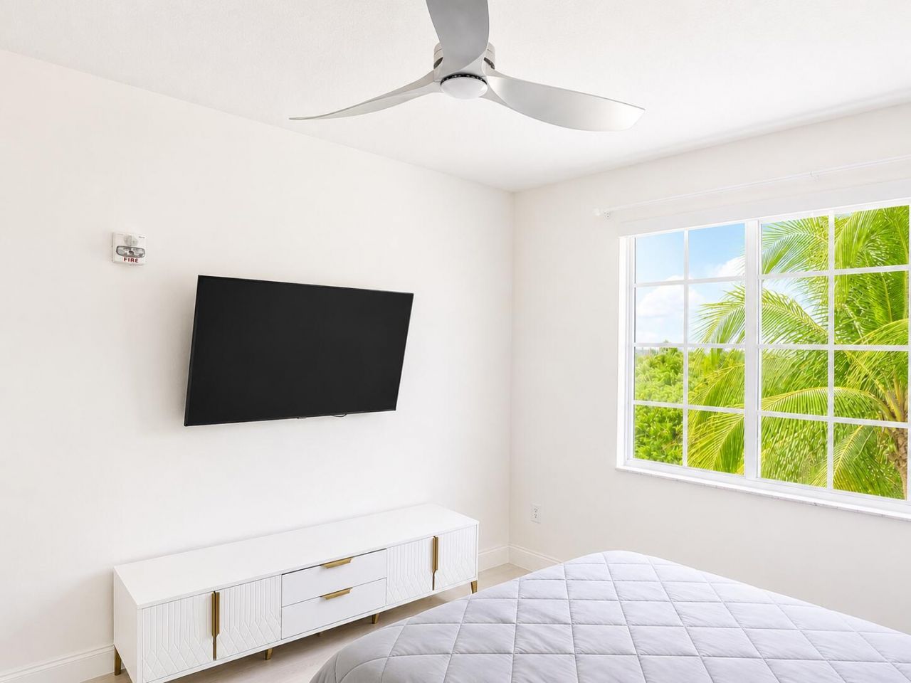 255 NE 3rd Avenue, Unit 2403, Delray Beach, FL 33444 Photo