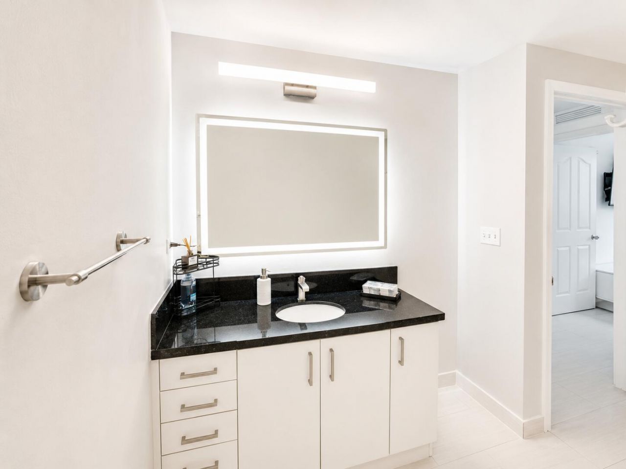255 NE 3rd Avenue, Unit 2403, Delray Beach, FL 33444 Photo