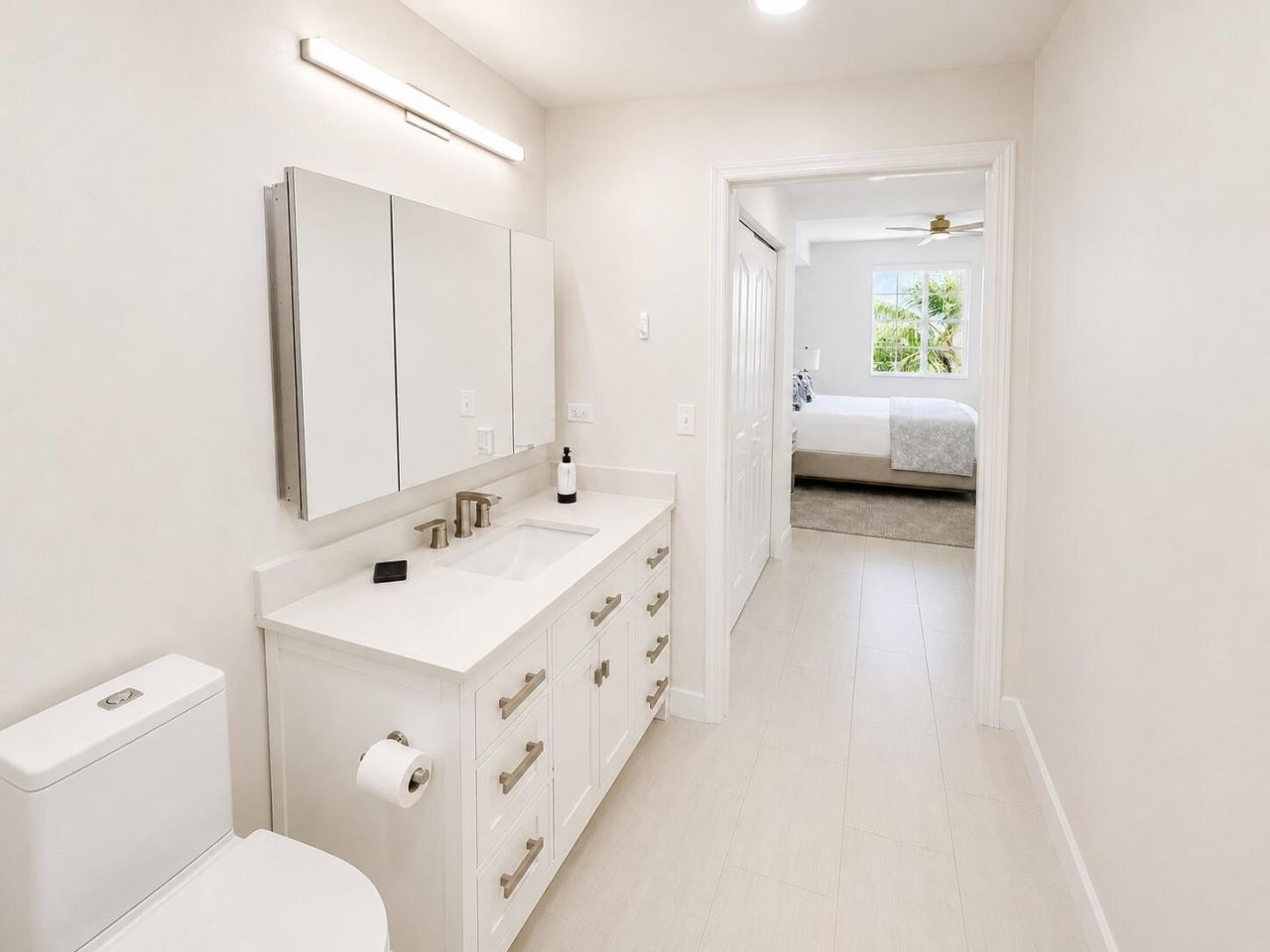 255 NE 3rd Avenue, Unit 2403, Delray Beach, FL 33444 Photo