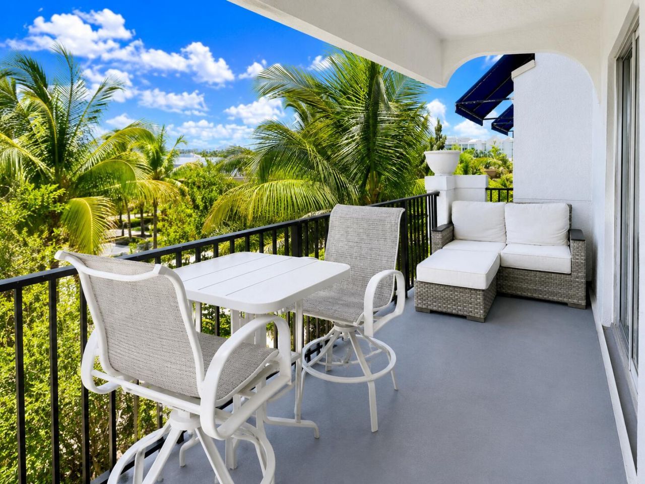 255 NE 3rd Avenue, Unit 2403, Delray Beach, FL 33444 Photo