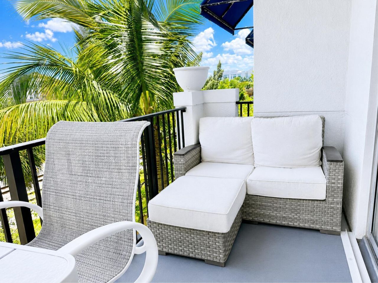 255 NE 3rd Avenue, Unit 2403, Delray Beach, FL 33444 Photo