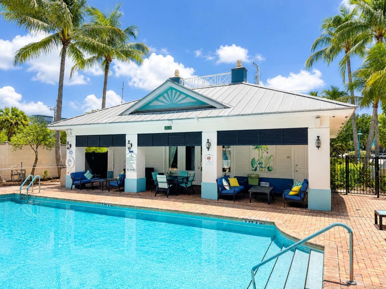 255 NE 3rd Avenue, Unit 2403, Delray Beach, FL 33444 Photo