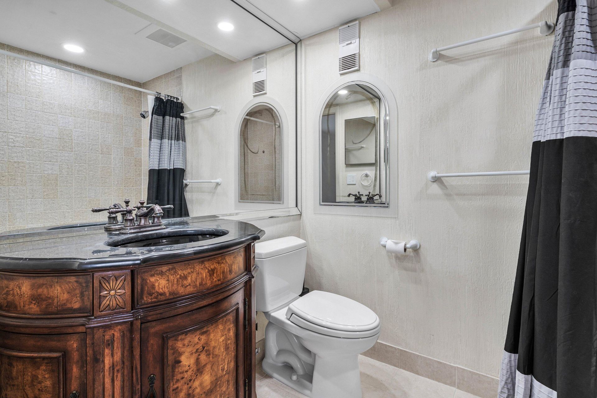 1035 S Federal Highway, Unit 211, Delray Beach, FL 33483 Photo
