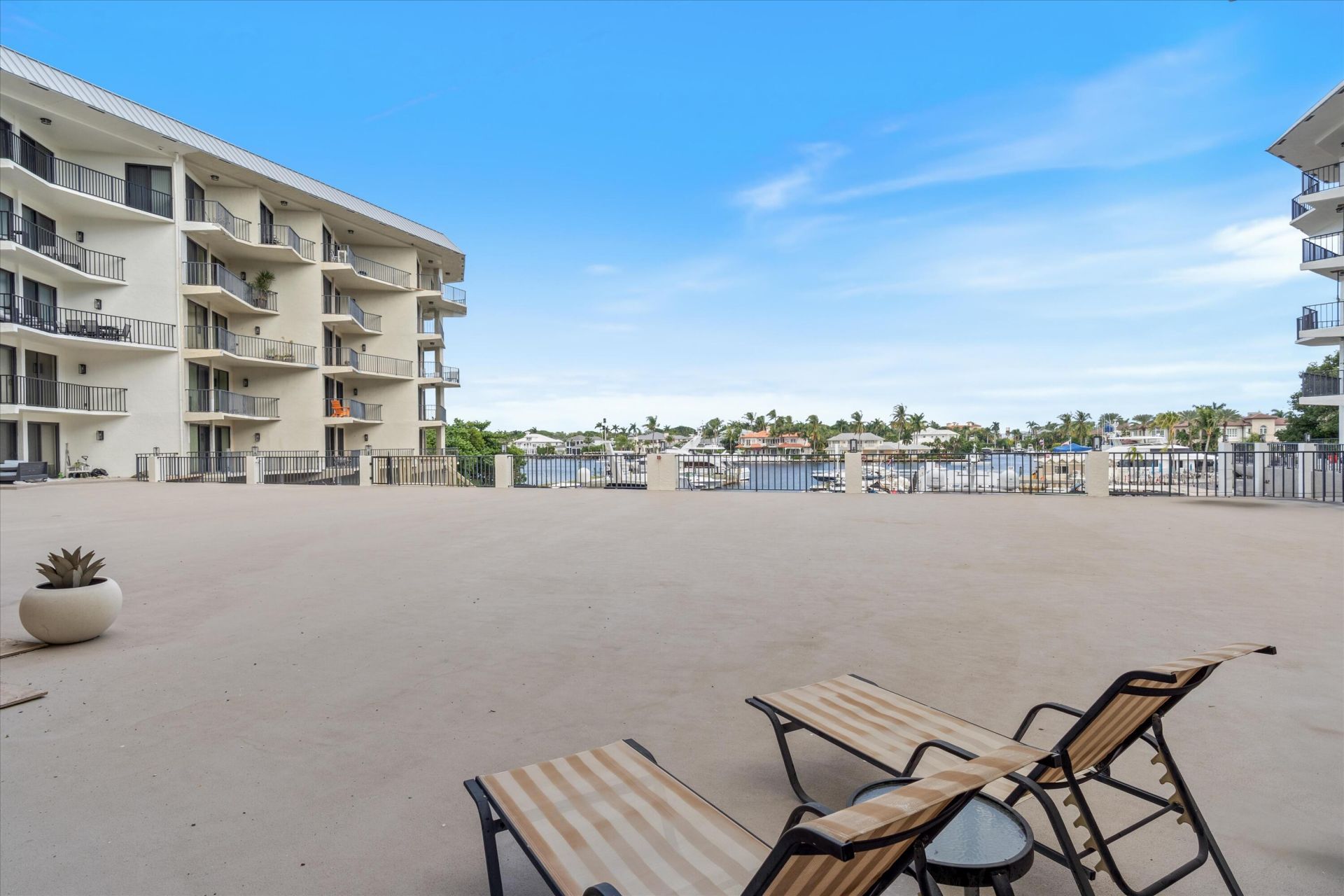 1035 S Federal Highway, Unit 211, Delray Beach, FL 33483 Photo
