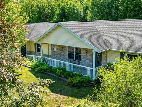 1924 Sherwood Drive, Houghton, MI 49931