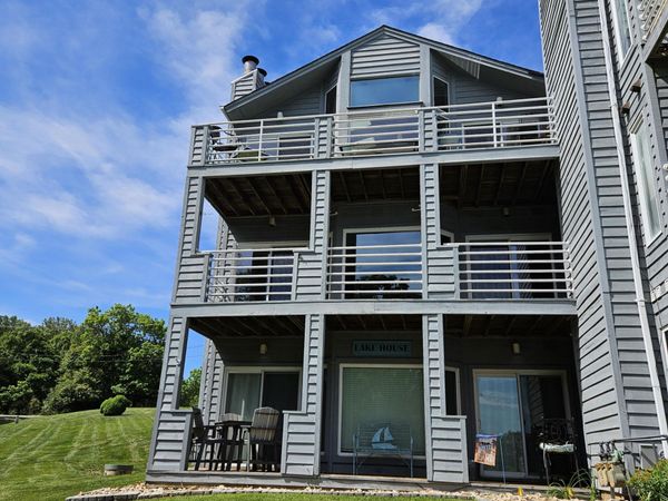 94 Waterside CIR , Unit #A 2, Moneta, VA 24121