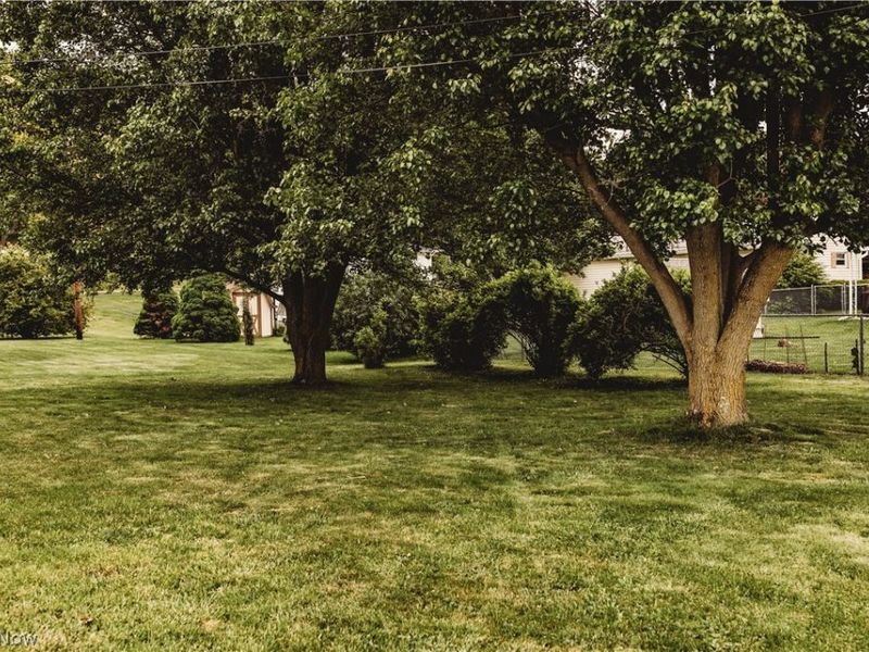 1337 Canoe Lane, Coshocton, OH 43812 Photo 5