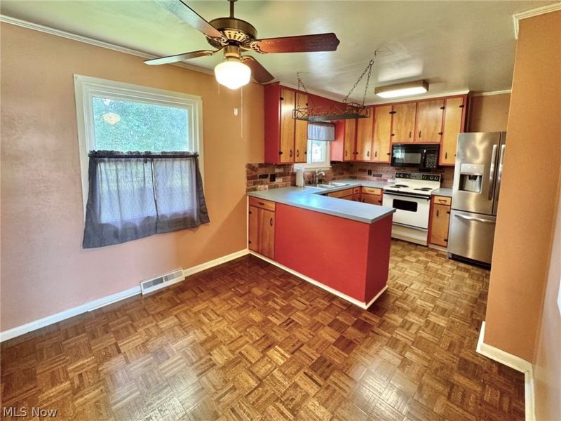 1337 Canoe Lane, Coshocton, OH 43812 Photo 7