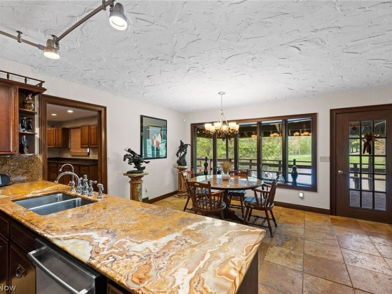 9940 Chardon Road, Chardon, OH 44024 Photo 17