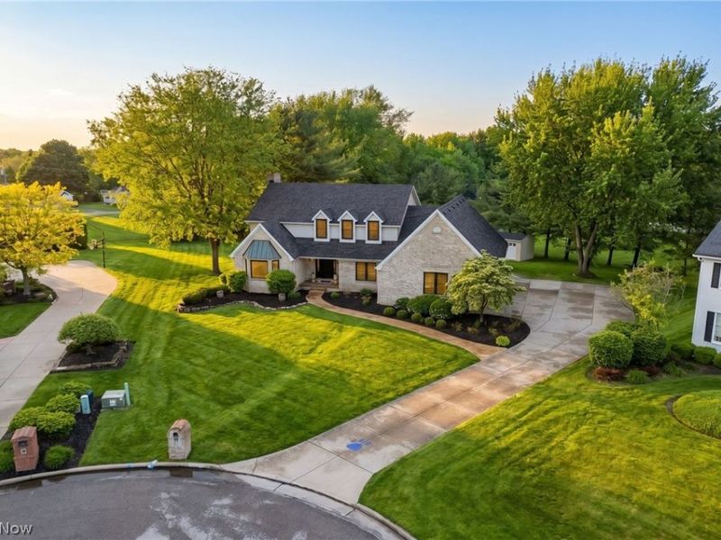 8315 Misty Ridge Trail, Poland, OH 44514 Photo 2