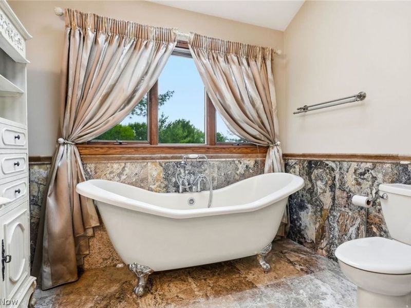8315 Misty Ridge Trail, Poland, OH 44514 Photo 31