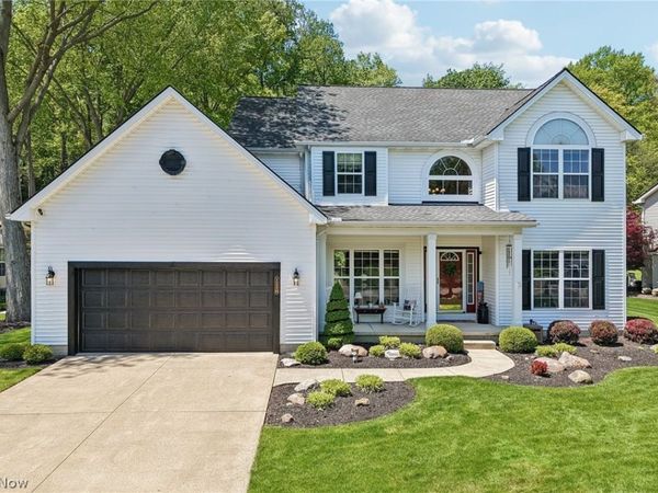 1250 Orchard Glen Drive, Amherst, OH 44001