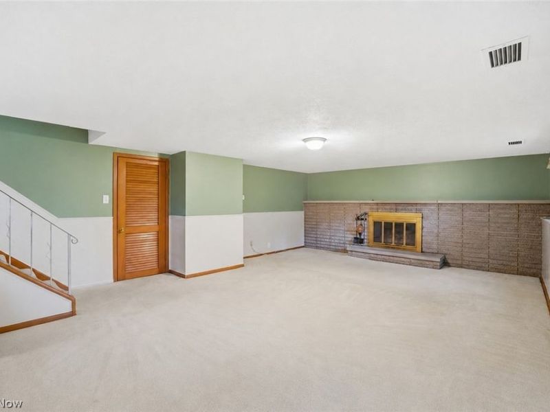 4492 Camellia Lane, North Olmsted, OH 44070 Photo 10