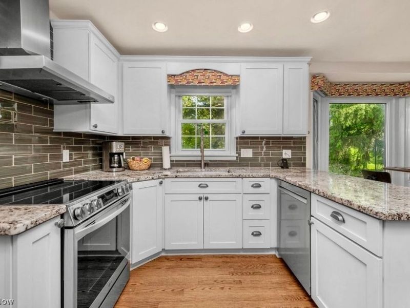 18838 Canyon Road, Fairview Park, OH 44126 Photo 13