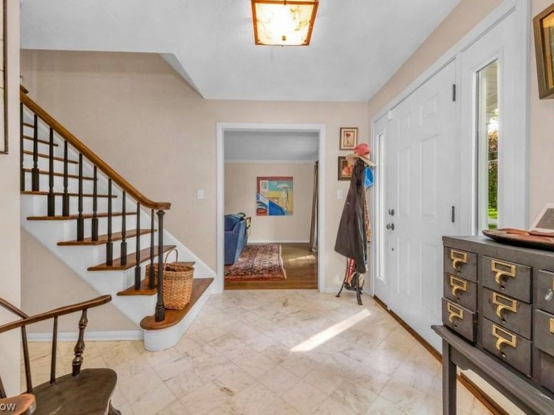 18838 Canyon Road, Fairview Park, OH 44126 Photo 5