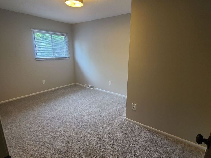 27384 Linwood Circle, North Olmsted, OH 44070 Photo 14