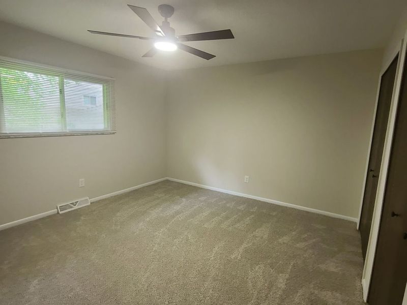 27384 Linwood Circle, North Olmsted, OH 44070 Photo 17