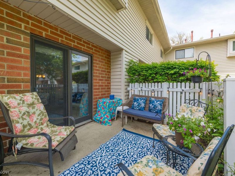 4312 -4 Hyde Park, North Olmsted, OH 44070 Photo 5