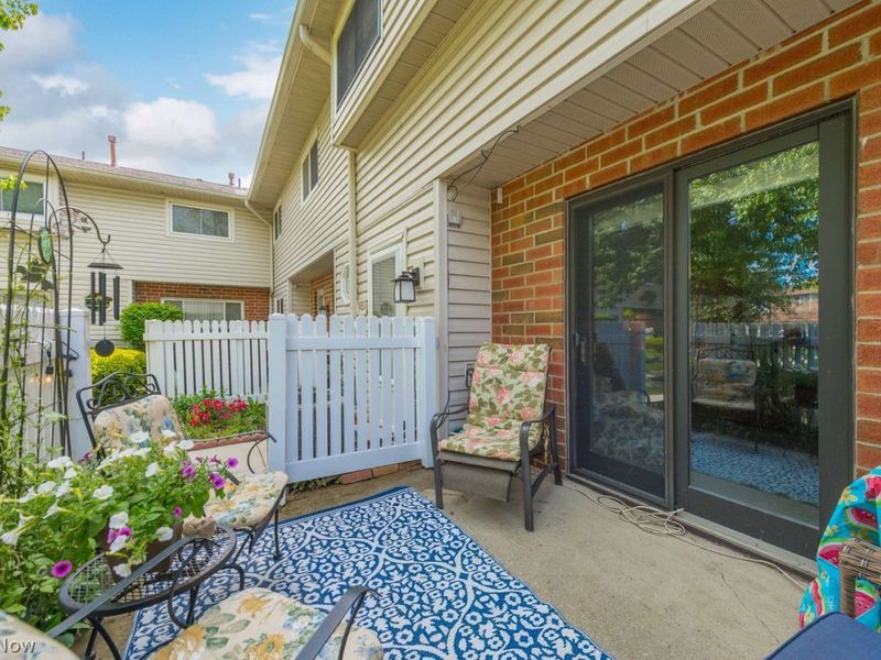 4312 -4 Hyde Park, North Olmsted, OH 44070 Photo 7