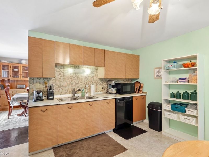 2143 Issaquah Street, Cuyahoga Falls, OH 44221 Photo 14