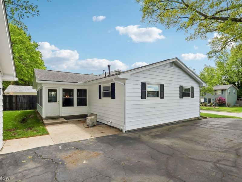 2143 Issaquah Street, Cuyahoga Falls, OH 44221 Photo 36