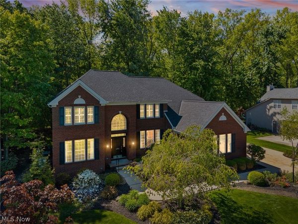 37903 Heron Lane , Avon, OH 44011