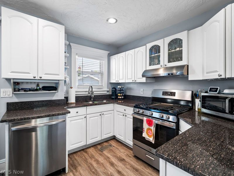 3513 Attica Road , Cleveland, OH 44111 Photo 21