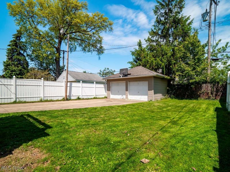 3513 Attica Road , Cleveland, OH 44111 Photo 9