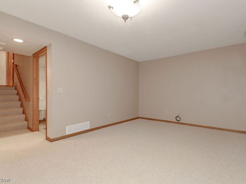 , Unit 10, Mentor, OH 44060 Photo 15