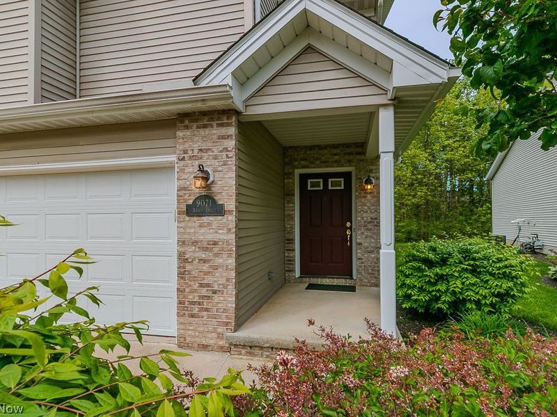 , Unit 10, Mentor, OH 44060 Photo 2