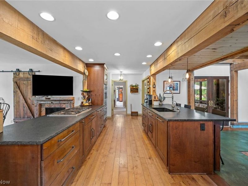 7340 Valley View Road , Hudson, OH 44236 Photo 14