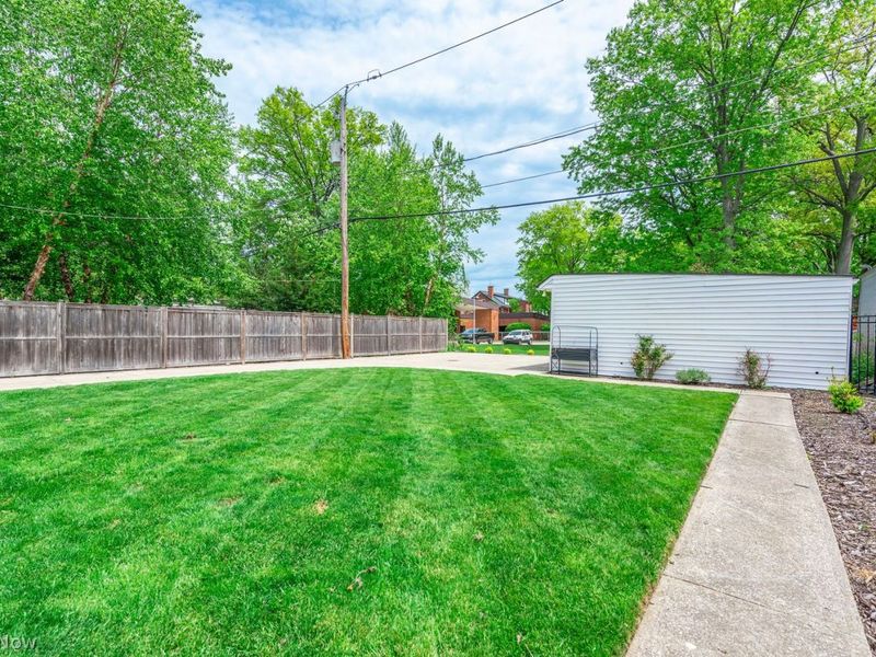 1247 Thoreau Road, Lakewood, OH 44107 Photo 39