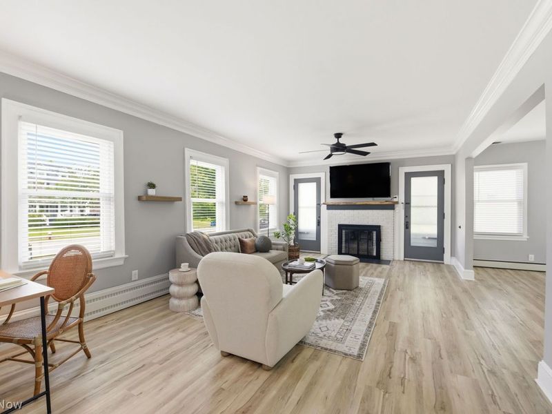 1247 Thoreau Road, Lakewood, OH 44107 Photo 4