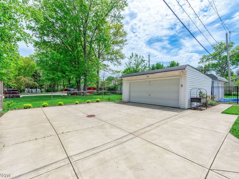 1247 Thoreau Road, Lakewood, OH 44107 Photo 43