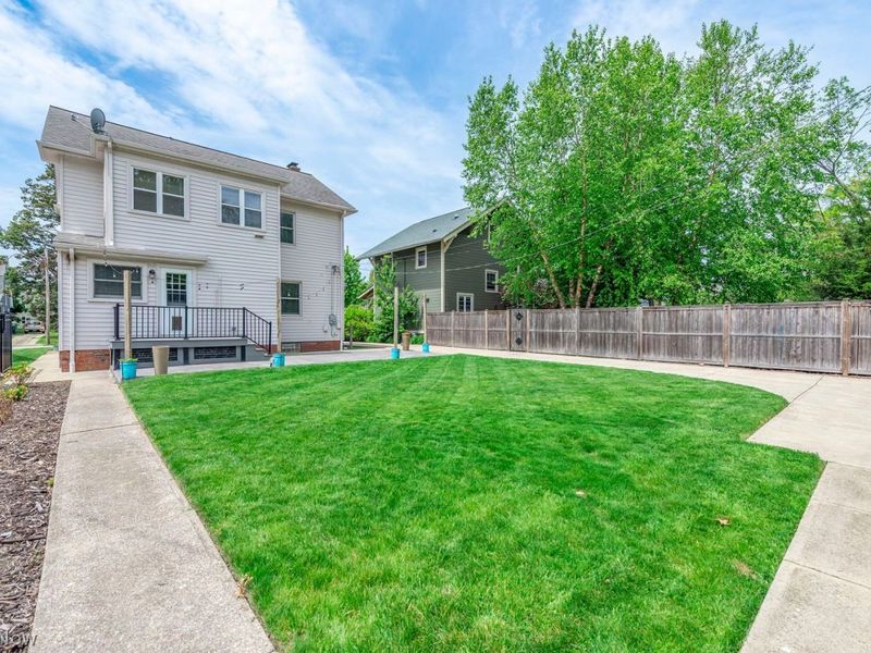 1247 Thoreau Road, Lakewood, OH 44107 Photo 45
