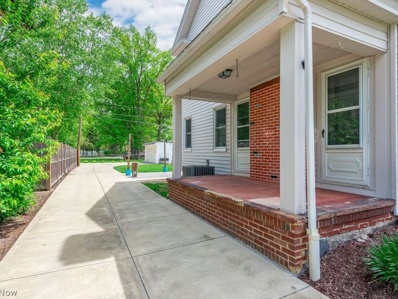 1247 Thoreau Road, Lakewood, OH 44107 Photo 47