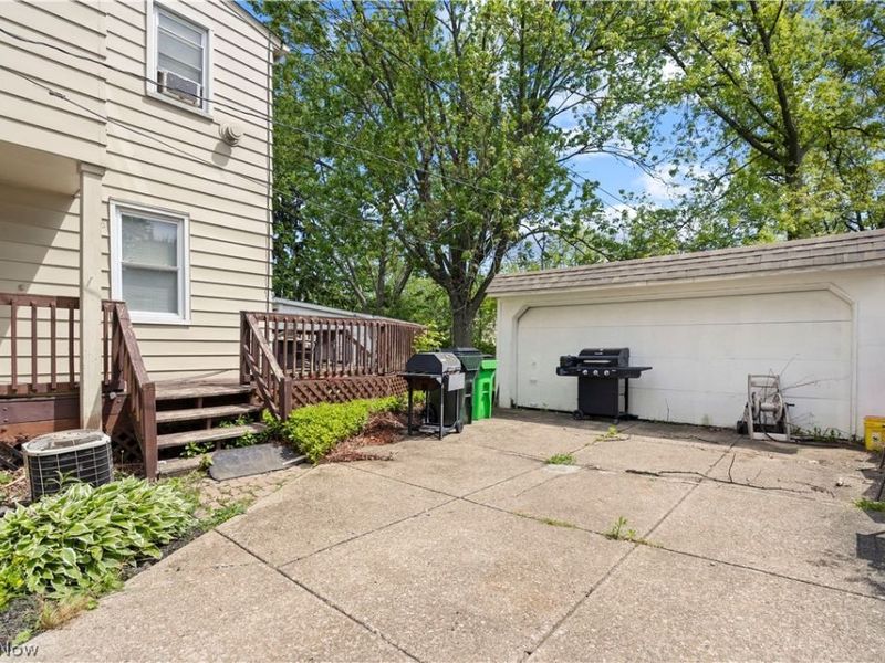 1877 Lawnway Road, South Euclid, OH 44121 Photo 24